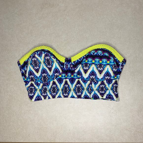 Jessica Simpson Strapless Bikini Top - Picture 1 of 4